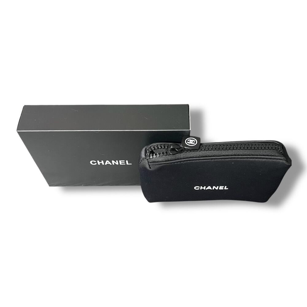 Chanel Beaute Black Neoprene Cosmetic Makeup Bag Pouch - Picture 3 of 8
